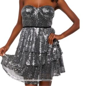 Forever 21 Statement Sequin Sweetheart Mini Dress